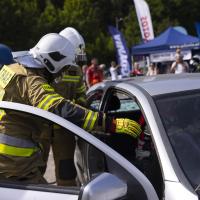 bezpieczny przejazd, bezpieczeństwo, kampania społeczna, kierowca, straż pożarna, samochód, strażak, wydarzenie plenerowe, stoisko, stoisko kampanii, Moto Safety Day, BRD, motoryzacja