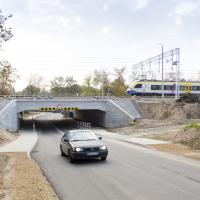 wiadukt, pociąg, LK93, samochód osobowy, Chrzanów, nowa infrastruktura, Zbożowa