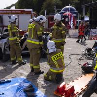 bezpieczny przejazd, bezpieczeństwo, kampania społeczna, kierowca, straż pożarna, samochód, strażak, wydarzenie plenerowe, stoisko, stoisko kampanii, Moto Safety Day, BRD, motoryzacja