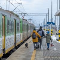 2021-02-05 Warszawa – Radom: nowym torem na odcinku Warka – Dobieszyn