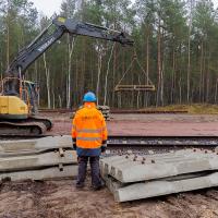 towary, pracownik, port Świnoujście, nowy tor, nowa infrastruktura