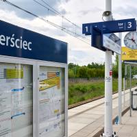 peron, informacja pasażerska, śląskie, zegar, gablota, Pierściec, tablica, KPO, CSDIP