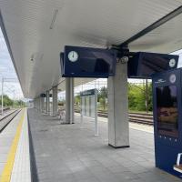 2025-05-27 Radom Wschodni – nowoczesna konstrukcja ze stali i szkła nad nowym peronem