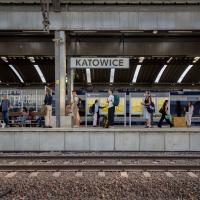 2025-08-08 Kolej w Katowicach zmienia się nie do poznania. Codziennie 1000 pracowników na budowie