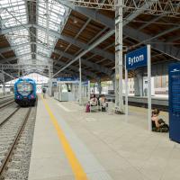 peron, stacja, pociąg, Bytom, hala peronowa