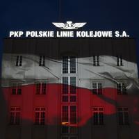 centrala, budynek, iluminacja, flaga biało-czerwona, dekoracja