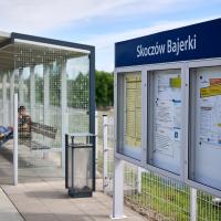 peron, informacja pasażerska, wiata, śląskie, gablota, Skoczów Bajerki, tablica, KPO, nowy wyświetlacz, CSDIP