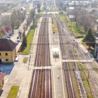 2023-10-02 W podróż koleją przez Mazury po nowym torze i z przebudowanych peronów