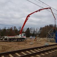 2020-03-20 Na CMK rosną wiadukty obok pociągów