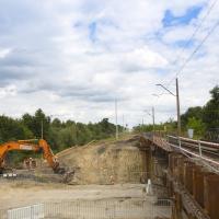 2020-09 Kaniów, wiadukt kolejowy nad ul. Ludową