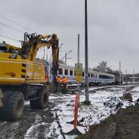 2021-01-26 Dąbrowa Górnicza. Rozpoczęła się budowa wiaduktu i przejścia pod torami