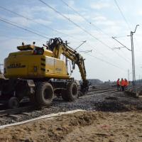 nowy przystanek, koparka, prace budowlane, nowa infrastruktura, Program Przystankowy, Oława Zachodnia