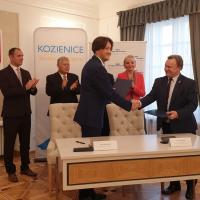 2019-10-01 Nowym torem z Kozienic do Warszawy i Radomia