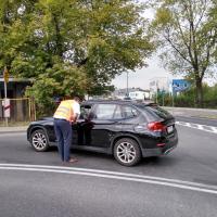 Poznań, bezpieczny przejazd, bezpieczny piątek, żółta naklejka, naklejka