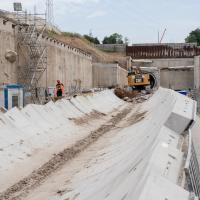 TBM, budowa tunelu, drążenie tunelu kolejowego, Łódź Koziny, Łódź Śródmieście, szacht, komora