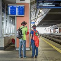 pasażer, peron, stacja, rozkład jazdy, dworzec kolejowy, Portal Pasażera, wyświetlacz