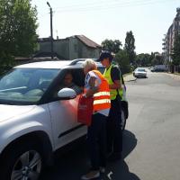 bezpieczny piątek, akcja ulotkowa, przejazd kolejowo-drogowy, żółta naklejka