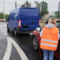 bezpieczny przejazd, bezpieczny piątek, akcja ulotkowa, żółta naklejka, 112, ambasador bezpieczeństwa