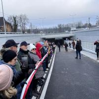 2023-11-29 W Sulejówku jeden tunel pod torami już otwarty, umowa na drugi podpisana