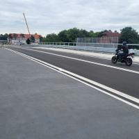Poznań, przejazd kolejowo-drogowy, nowy wiadukt, motocykl, samochód, nowa infrastruktura, ul. Golęcińska