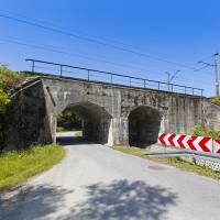 2019-10 Jawiszowice, wiadukt kolejowy nad ul. Kaczą