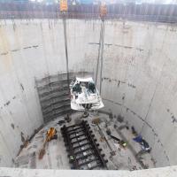 tunel średnicowy, Łódzki Węzeł Kolejowy, TBM, www.tunel-laczypolske.pl, komora startowa, montaż tarczy