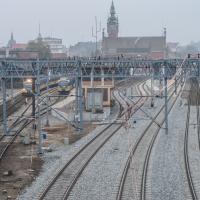 wiadukt, Gdańsk, Warszawa Wschodnia, Pendolino, pociąg, Trójmiasto, PKP Intercity, Warszawa Centralna, kierownik pociągu, kolejarz, prędkość, tor, infrastruktura kolejowa