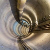 TBM, budowa tunelu, drążenie tunelu kolejowego, Łódź Koziny, Łódź Śródmieście, szacht, komora