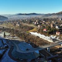 2025-12-13 Podłęże-Piekiełko: Stacja Rabka Zaryte gotowa. Pociągi wracają na pierwszy odcinek modernizowanej linii kolejowej Chabówka – Nowy Sącz