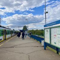 pasażer, peron, pociąg, przystanek, Warszawa Ursus Północny