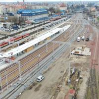 2023-04-21 Olsztyn Główny: nowy peron zachęca do podróży koleją