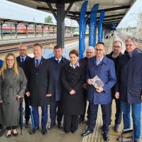 2025-05-16 Nowoczesna kolej ze Skarżyska-Kamiennej w kierunku Kielc