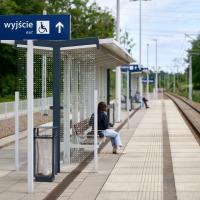 pasażer, peron, podróżny, informacja pasażerska, wiata, śląskie, Pierściec, tablica, KPO, CSDIP