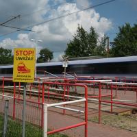 bezpieczeństwo, krzyż św. Andrzeja, Józefów, przejście pieszo-rowerowe