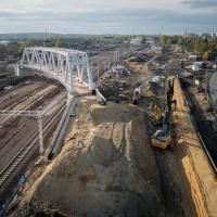 2025-10-24 Dobre zmiany na kolejowej mapie Katowic. Są już nowe tory, wiadukty i peron