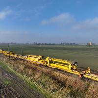 PUN, maszyna, LK204, prace na stacji kolejowej