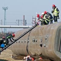 bezpieczeństwo, Legnica, PKP Intercity, straż pożarna, ratownictwo techniczne, awaria, wykolejenie, ratownictwo, wagon, PKP Cargo, ćwiczenia, pożar, ogień, gaszenie pożaru