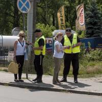 Straż Ochrony Kolei, bezpieczny przejazd, bezpieczeństwo, bezpieczny piątek, akcja ulotkowa, przejazd kolejowo-drogowy, ulotka