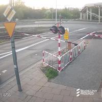 bezpieczny przejazd, kampania społeczna, przejazd kolejowo-drogowy, kierowca, monitoring, monitoring na przejazdach, rogatka, samochód osobowy, samochód ciężarowy, kierowca zawodowy