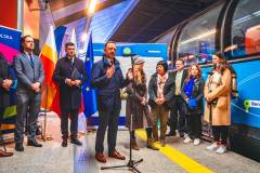 bezpieczny przejazd, kampania społeczna, pociąg, Kraków Główny, stoisko kampanii, promocja bezpieczeństwa, Connecting Europe Express, Kurdziel Grzegorz