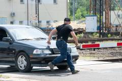 bezpieczny przejazd, symulacja, zderzenie, wypadek, przejazd kolejowo-drogowy, szlaban na ryzyko, kierowca, samochód, symulacja zderzenia, akcja ratunkowa