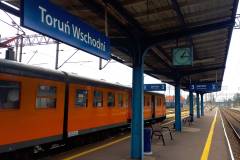 peron, stacja, pociąg, Toruń Wschodni