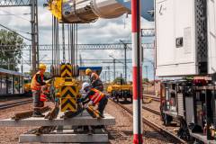 linia kolejowa, stacja, Opalenica, tor, maszyna, robotnik, KPO, podkład