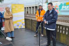 bezpieczny przejazd, stacja, Warszawa Zachodnia, Merchel Ireneusz, Budimex, briefing prasowy, Bittel Andrzej, mural