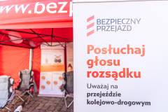 bezpieczny przejazd, Warszawa, Targowa, kampania społeczna, POIiŚ 2014-2020, dzieci, dziecko, siedziba PLK, wydarzenie plenerowe, stoisko kampanii, zabawa, DOFE, Dni Otwarte Funduszy Europejskich, teatrzyk, Praga