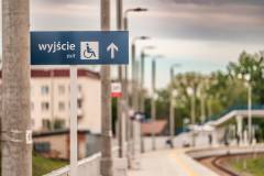 peron, linia kolejowa, modernizacja, stacja, informacja pasażerska, Hajnówka, tablica, KPO, wąskie gardło